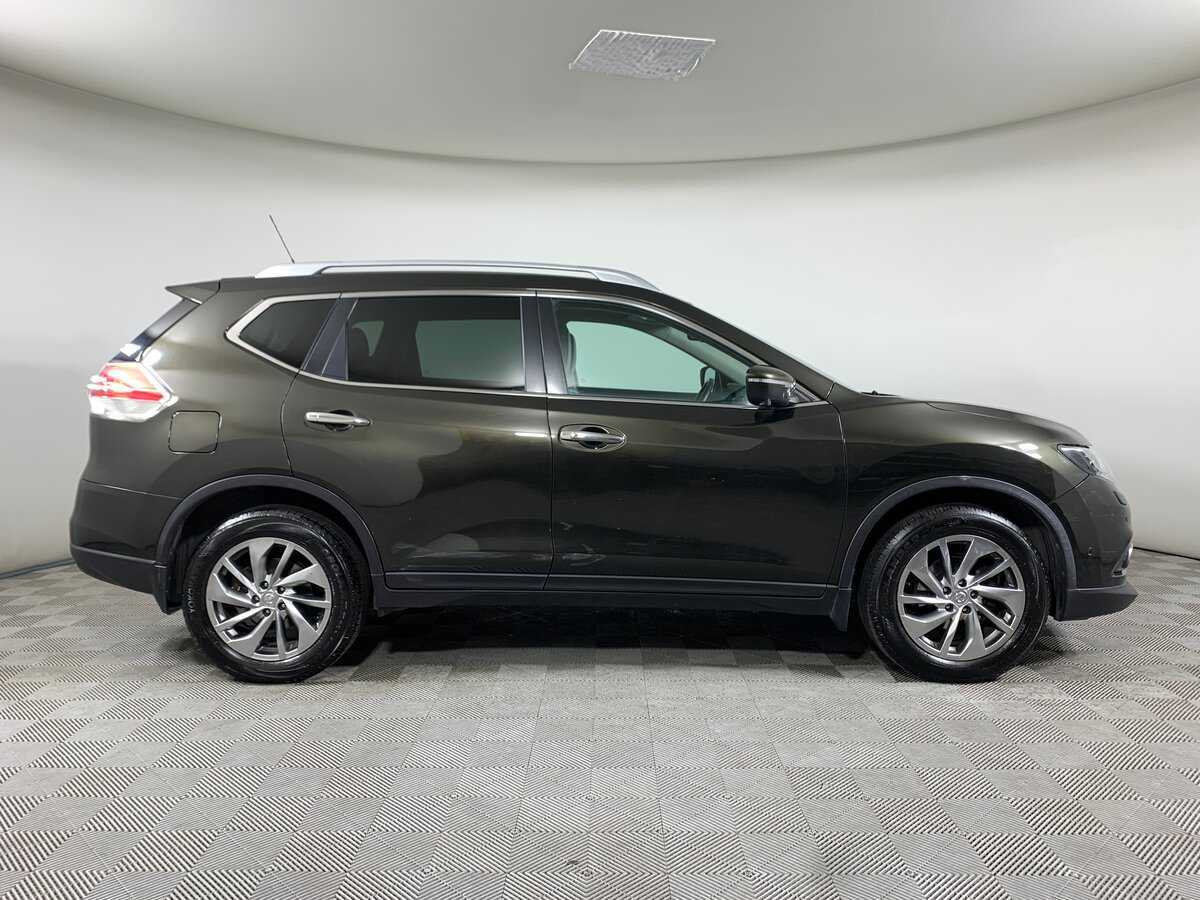 Б/У Ниссан Икс-Трейл 2016 года. Фото: #3