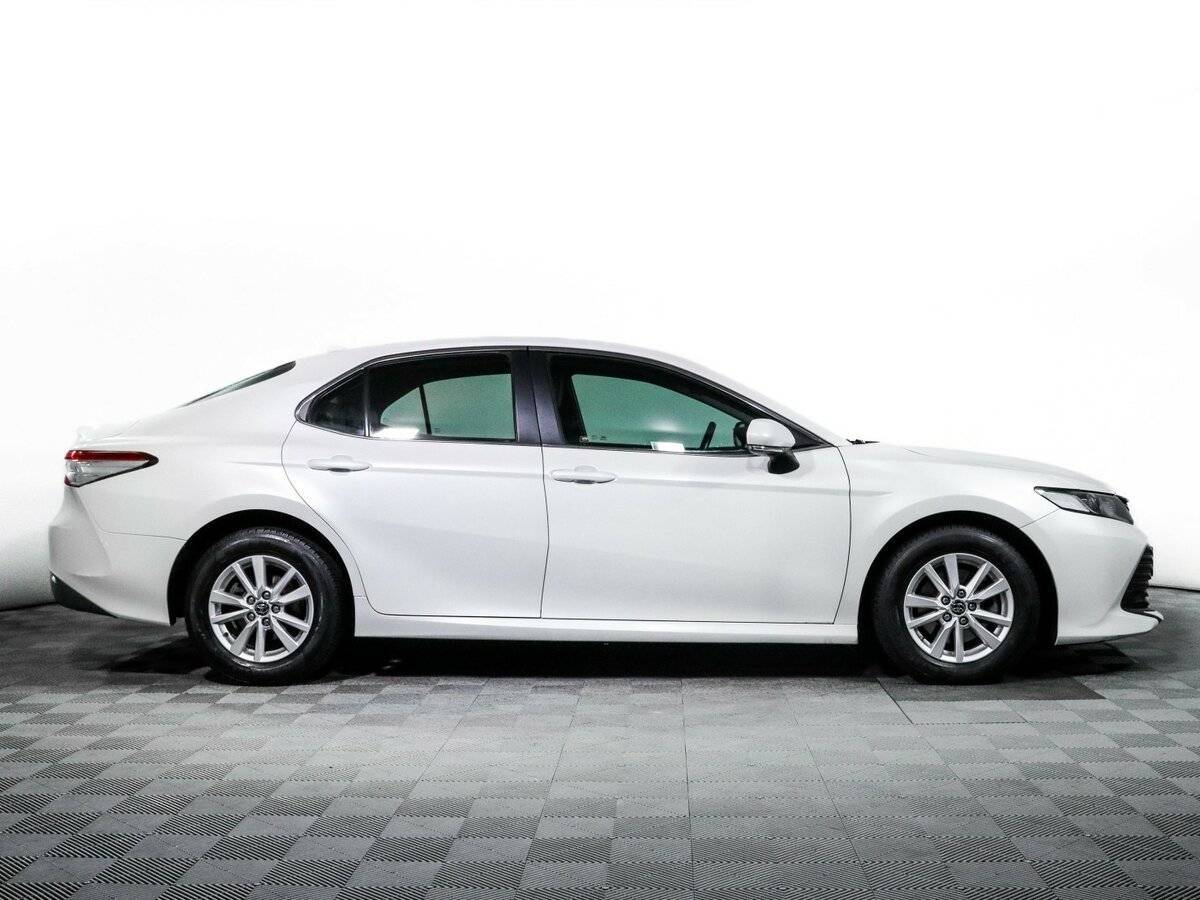 Б/У Тойота Камри 2020 года. Фото: #3