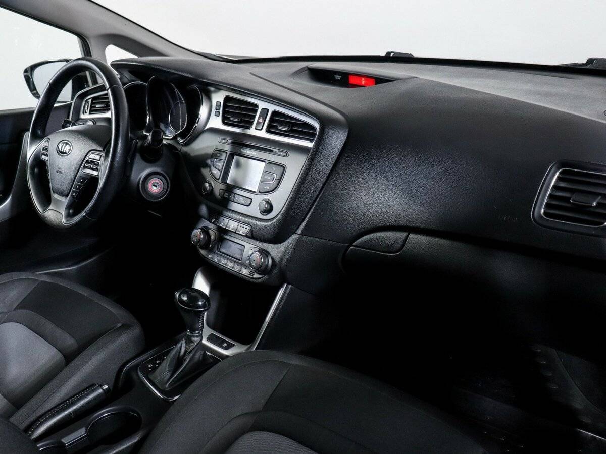 Б/У Киа Сид 2014 года. Фото: #3