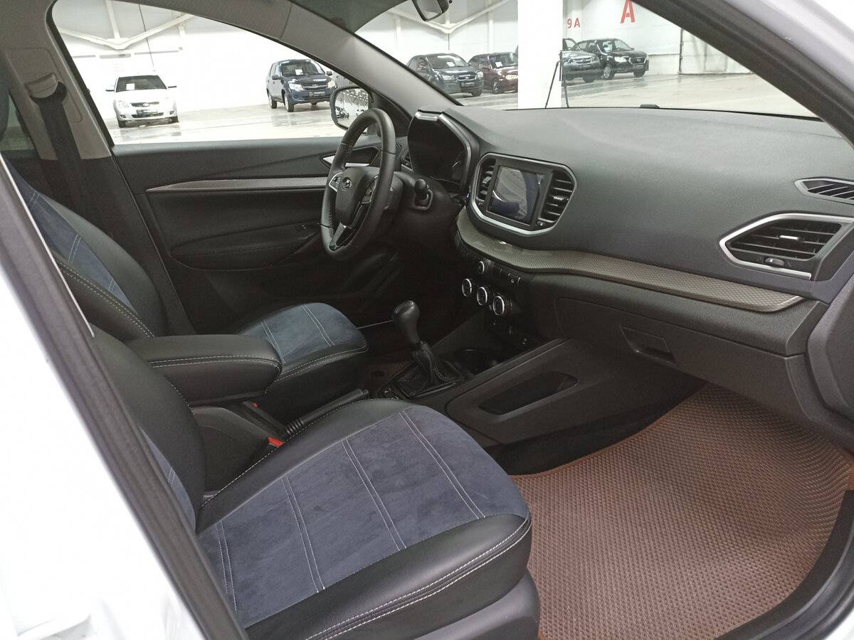 Б/У Лада (ВАЗ) Веста 2023 года. Фото: #10