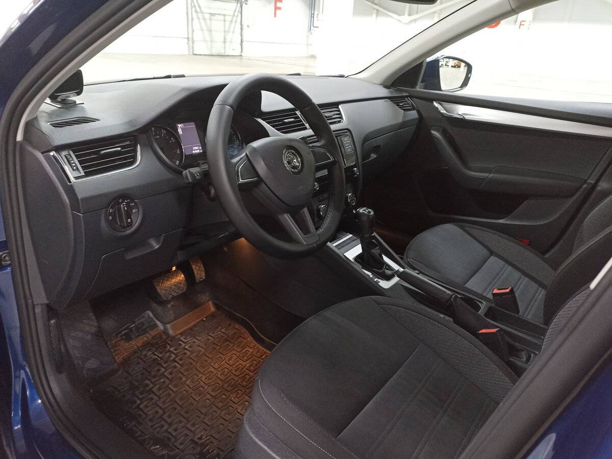 Б/У Шкода Октавия 2017 года. Фото: #15