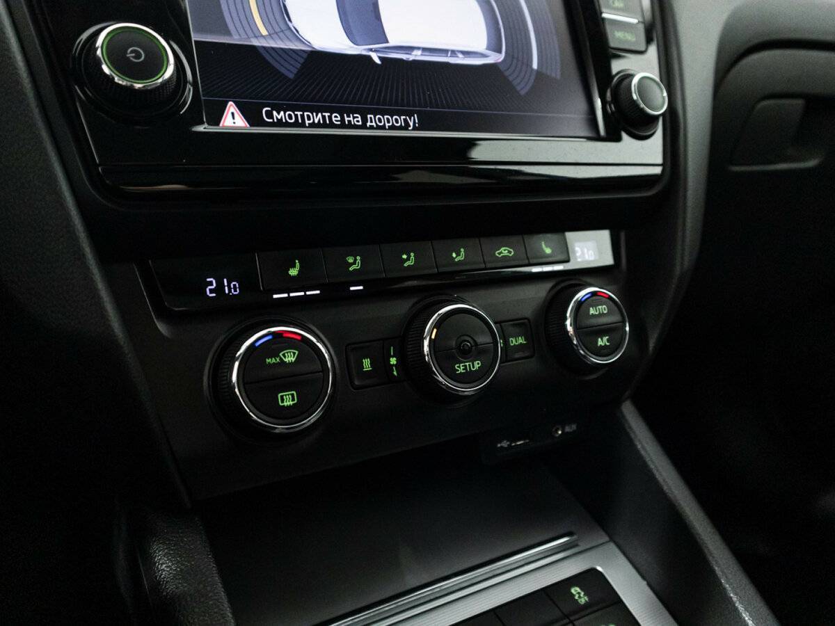 Б/У Шкода Октавия 2015 года. Фото: #20