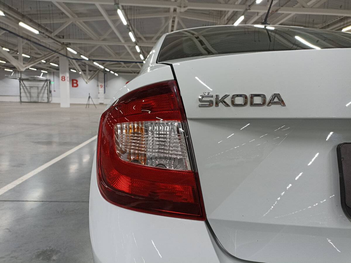 Б/У Шкода Рапид 2018 года. Фото: #8