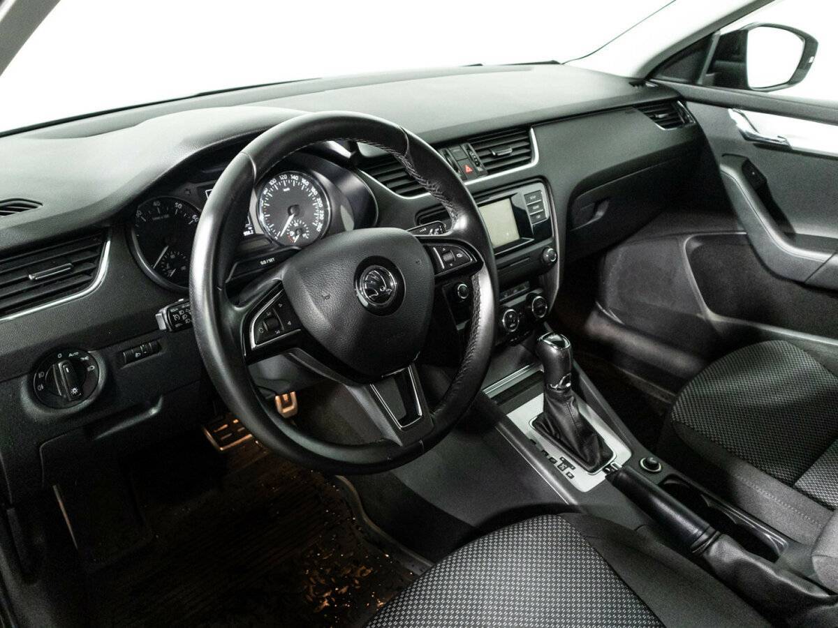 Б/У Шкода Октавия 2016 года. Фото: #10