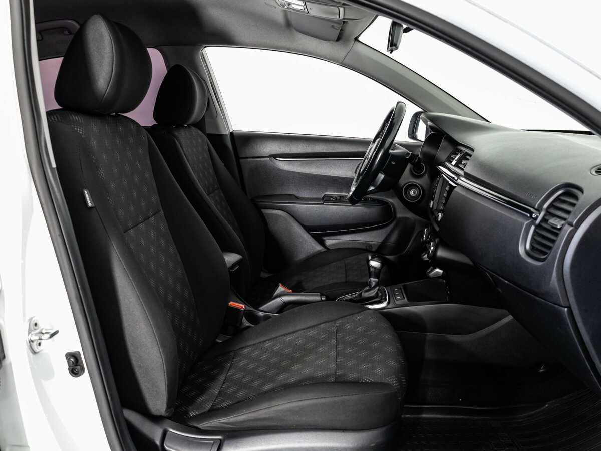 Б/У Киа Рио 2019 года. Фото: #13