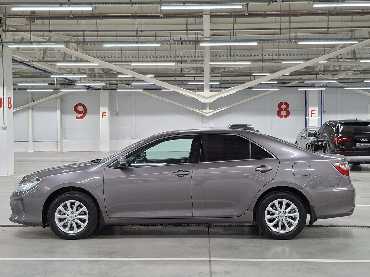 Б/У Тойота Камри 2016 года. Фото: #7