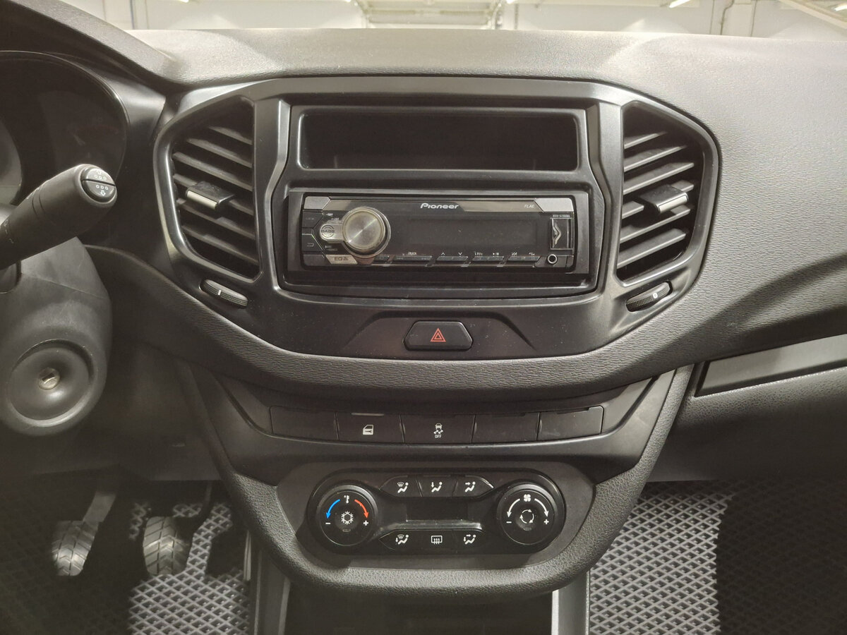 Б/У Лада (ВАЗ) Веста 2019 года. Фото: #14