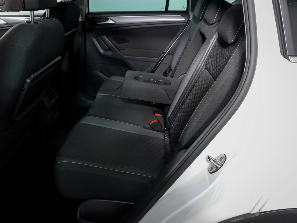 Б/У Фольксваген Тигуан 2018 года. Фото: #9