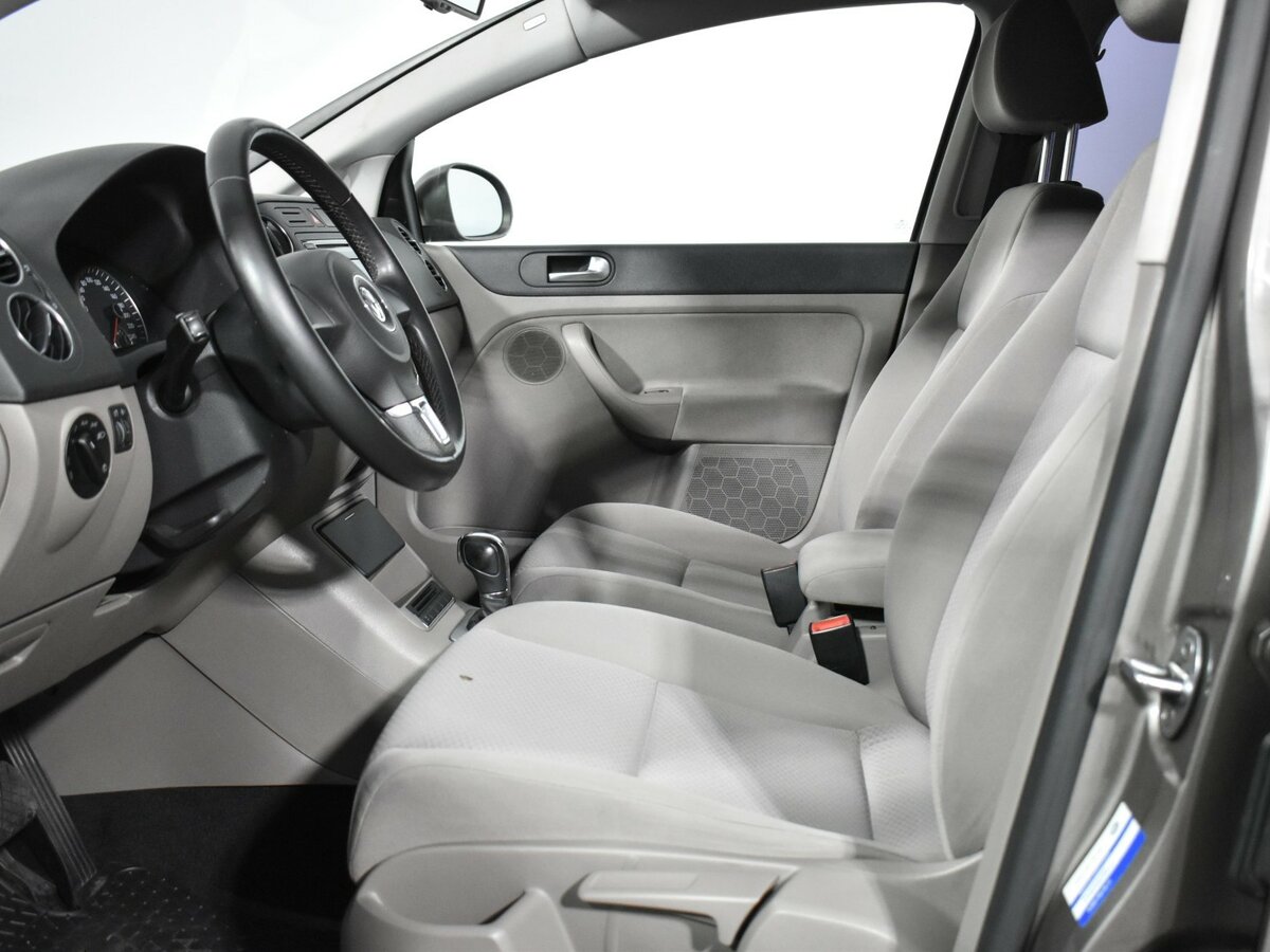 Б/У Фольксваген Гольф Плюс 2012 года. Фото: #9