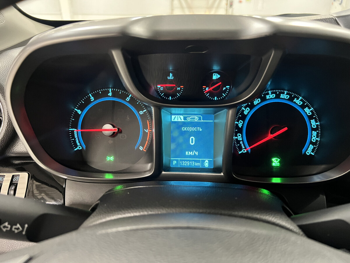 Б/У Шевроле Орландо 2014 года. Фото: #11