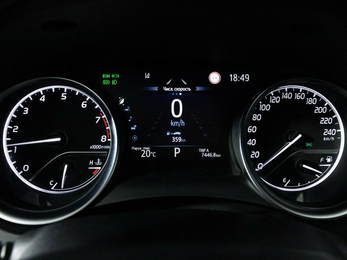 Б/У Тойота Камри 2021 года. Фото: #10