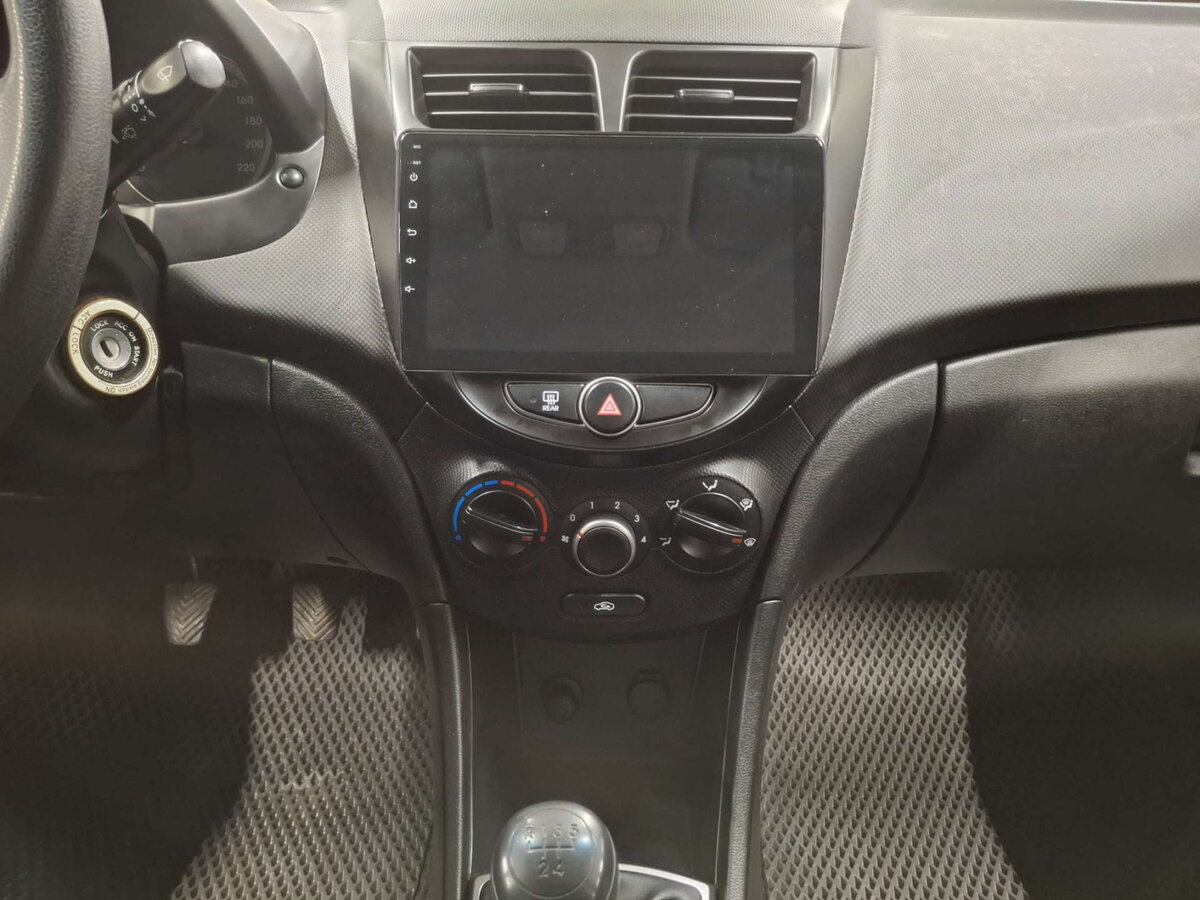 Б/У Хендай Солярис 2016 года. Фото: #14