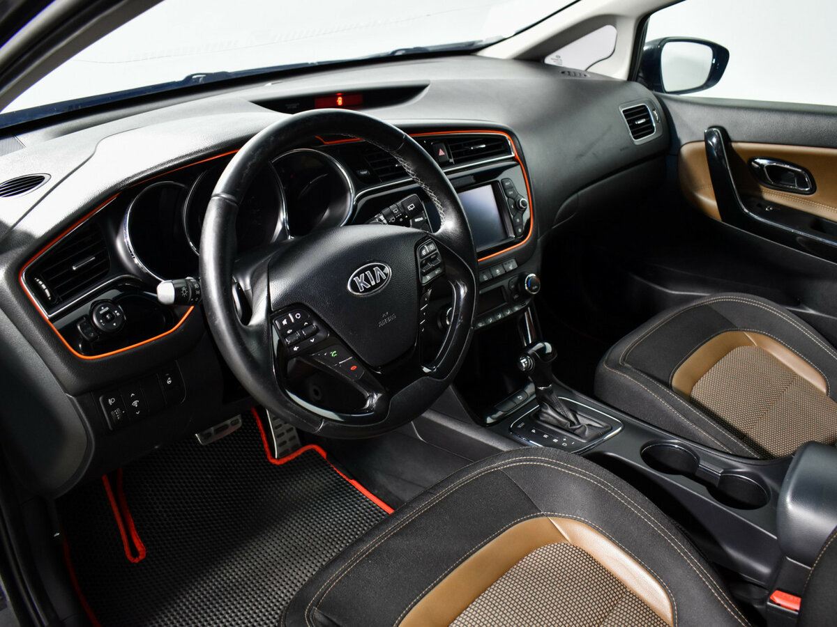 Б/У Киа Сид 2016 года. Фото: #8