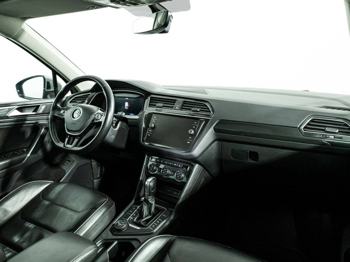 Б/У Фольксваген Тигуан 2018 года. Фото: #8