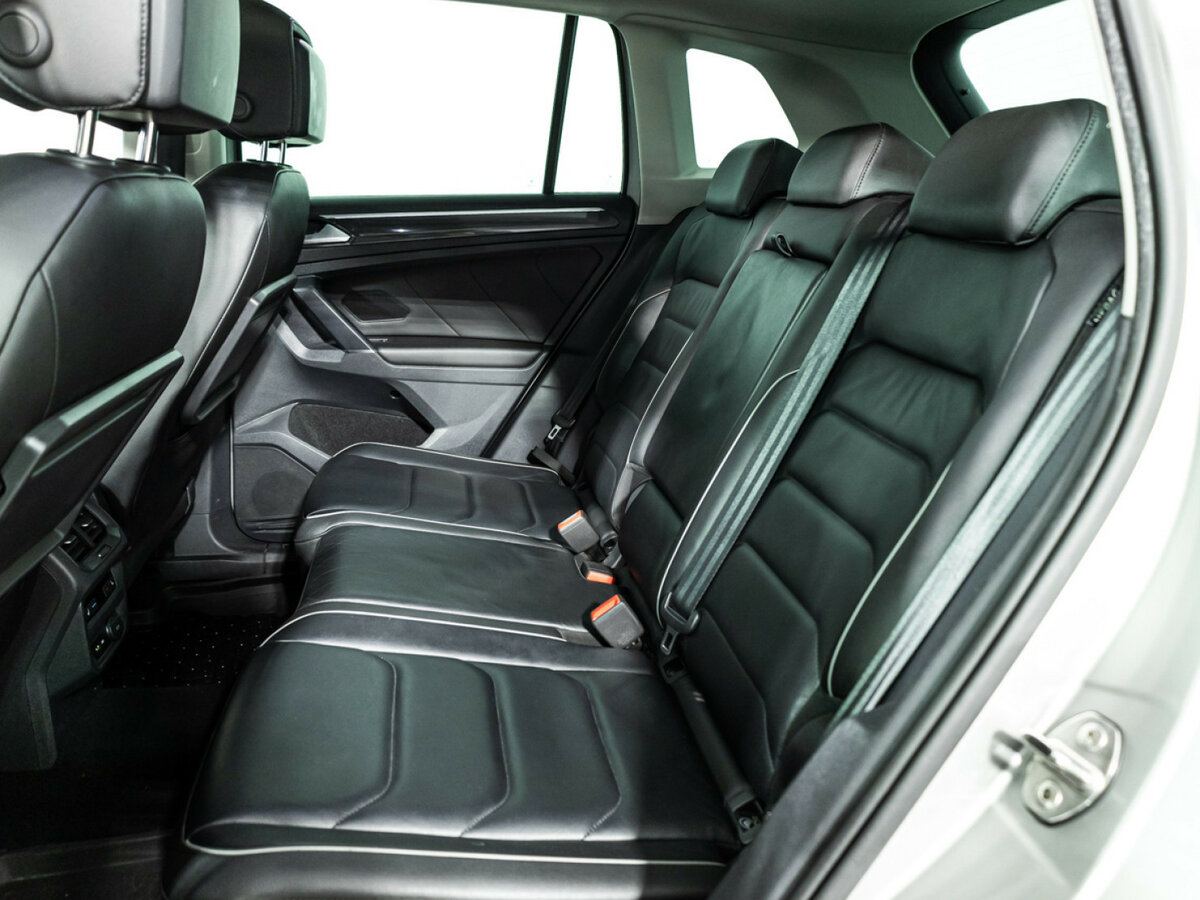 Б/У Фольксваген Тигуан 2018 года. Фото: #9