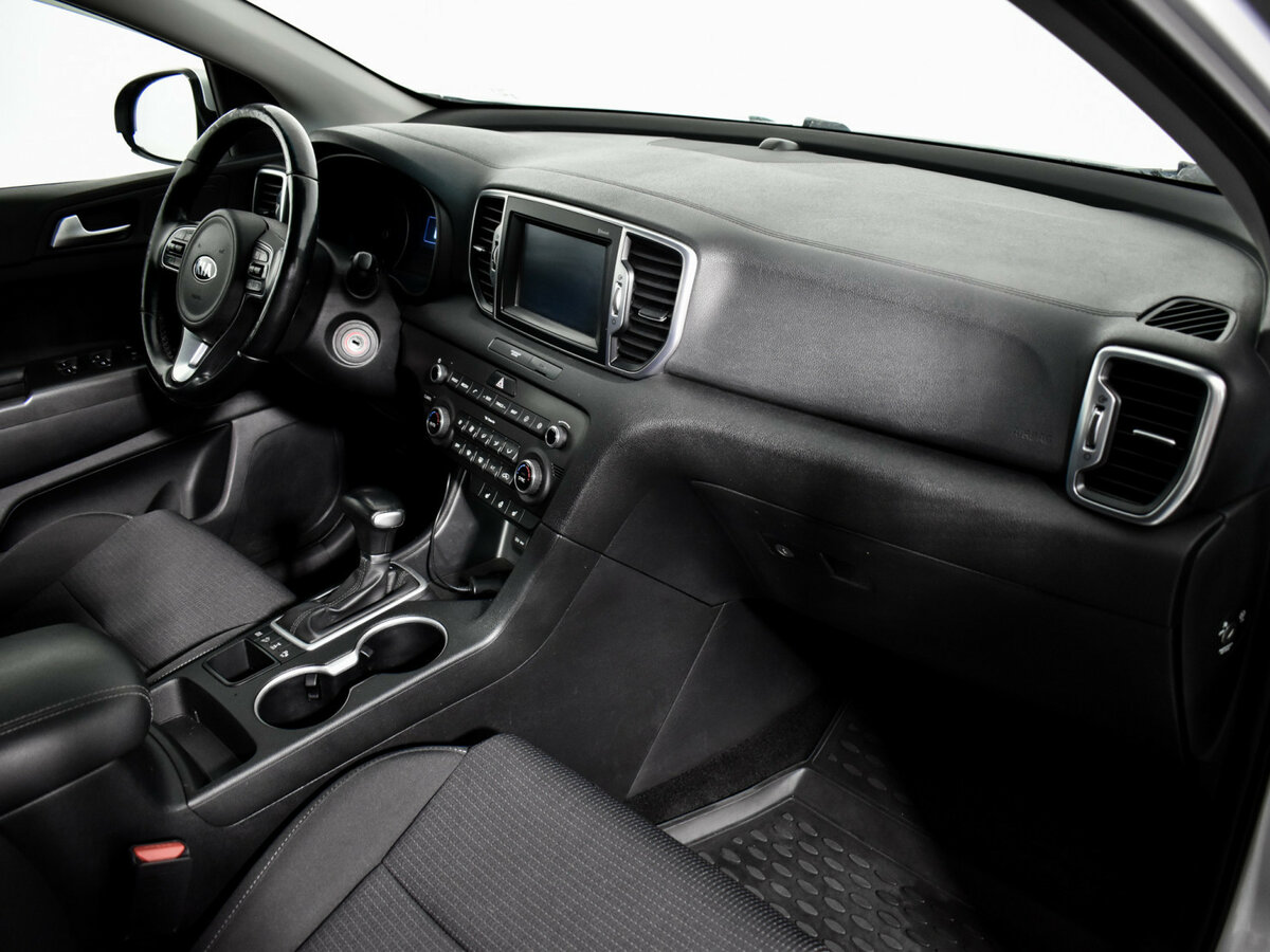 Б/У Киа Спортейдж 2017 года. Фото: #12