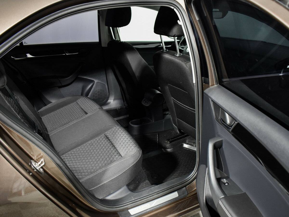 Б/У Шкода Рапид 2018 года. Фото: #11