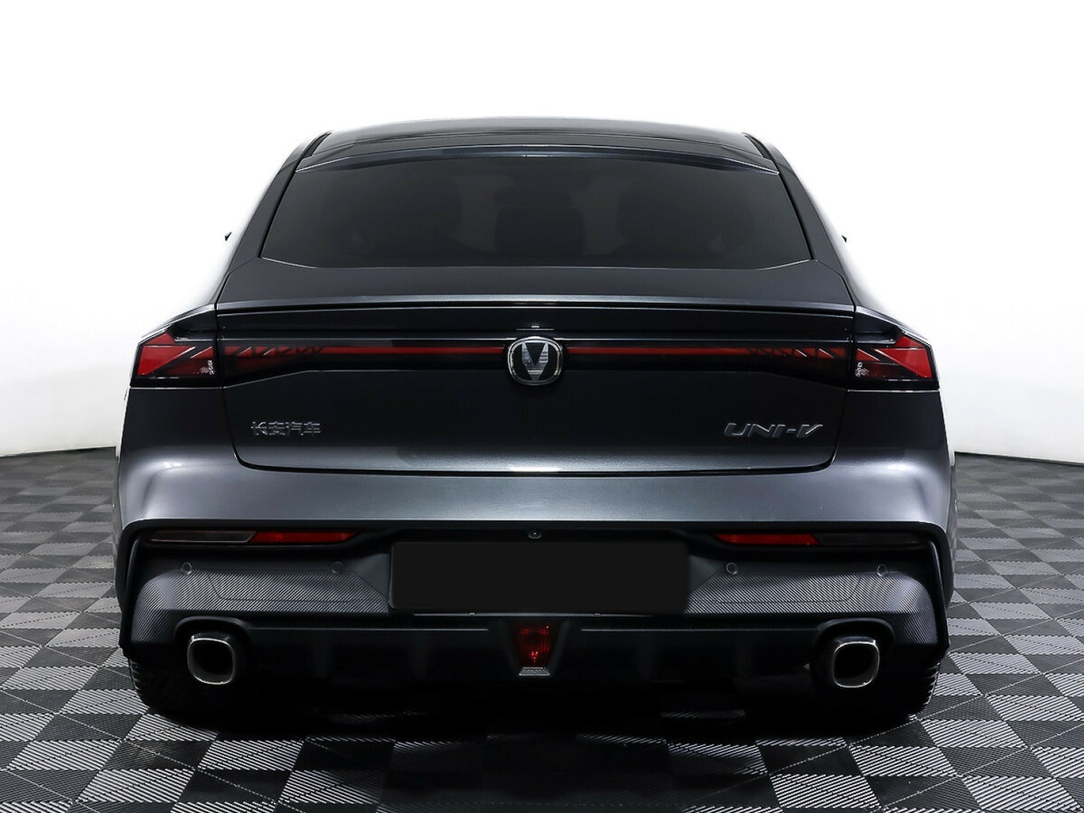 Б/У Чанган УНИ-В 2023 года. Фото: #5