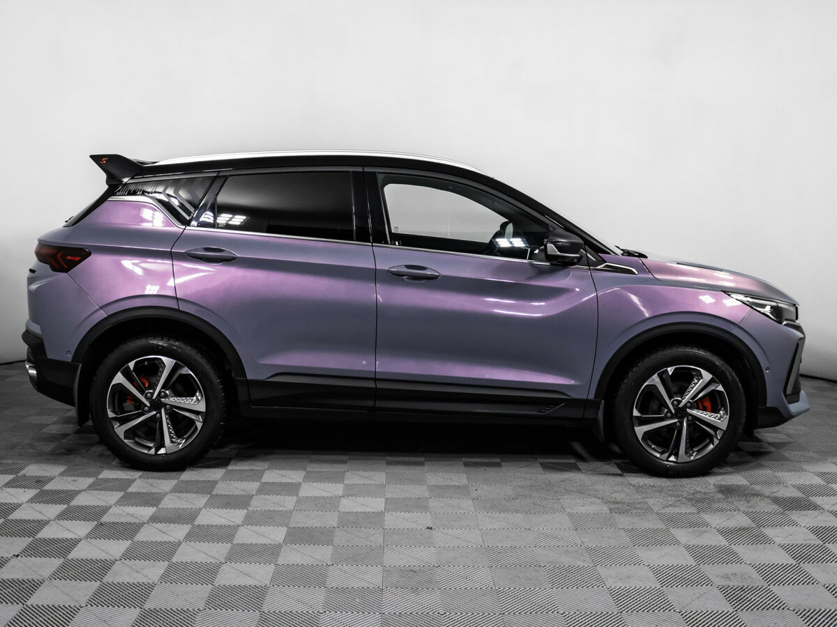 Б/У Джили Кулрэй 2024 года. Фото: #3