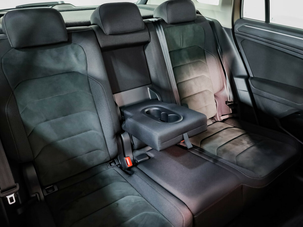 Б/У Фольксваген Тигуан 2020 года. Фото: #26