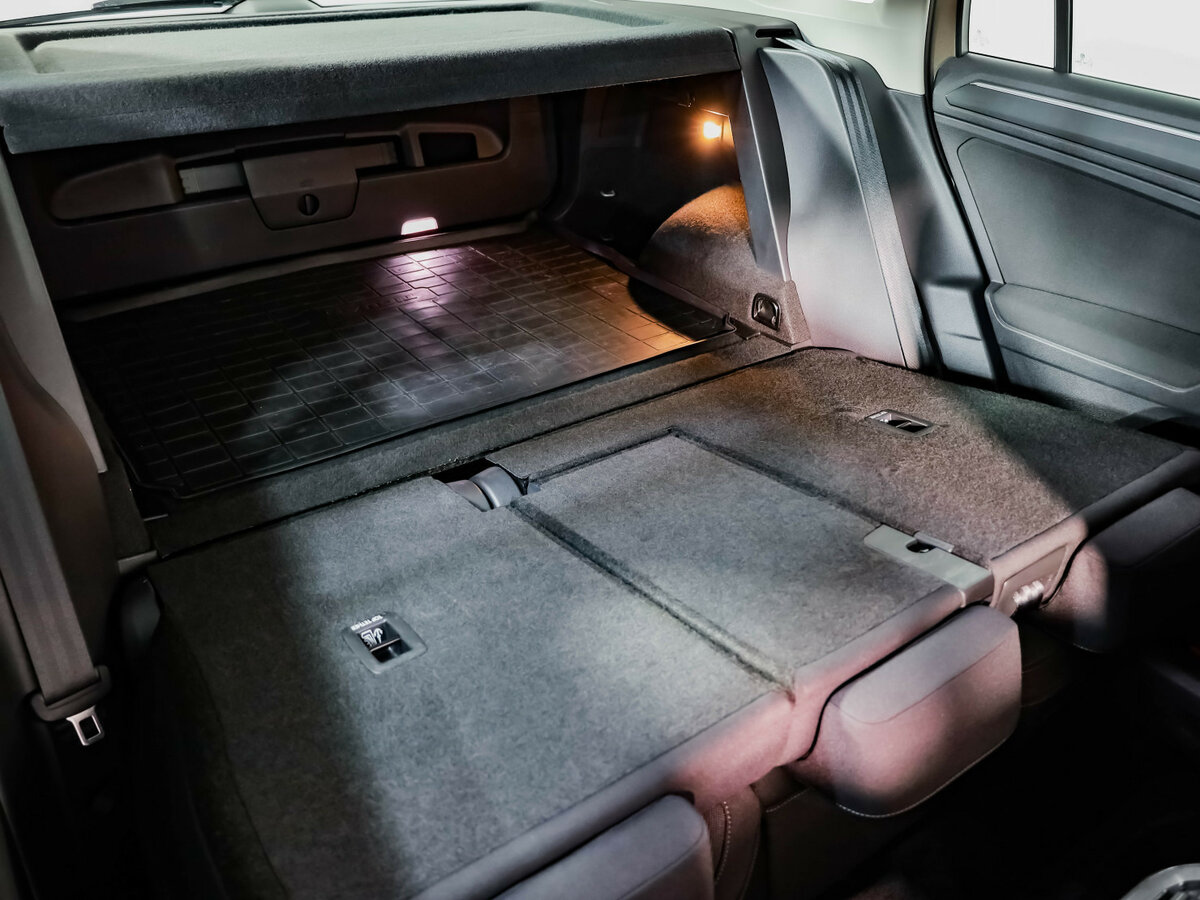 Б/У Фольксваген Тигуан 2020 года. Фото: #28