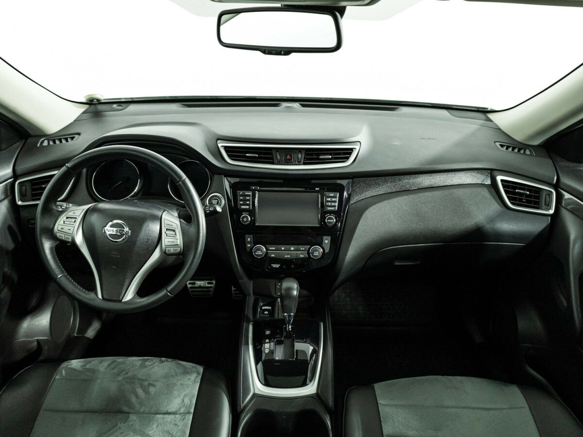 Б/У Ниссан Икс-Трейл 2016 года. Фото: #12