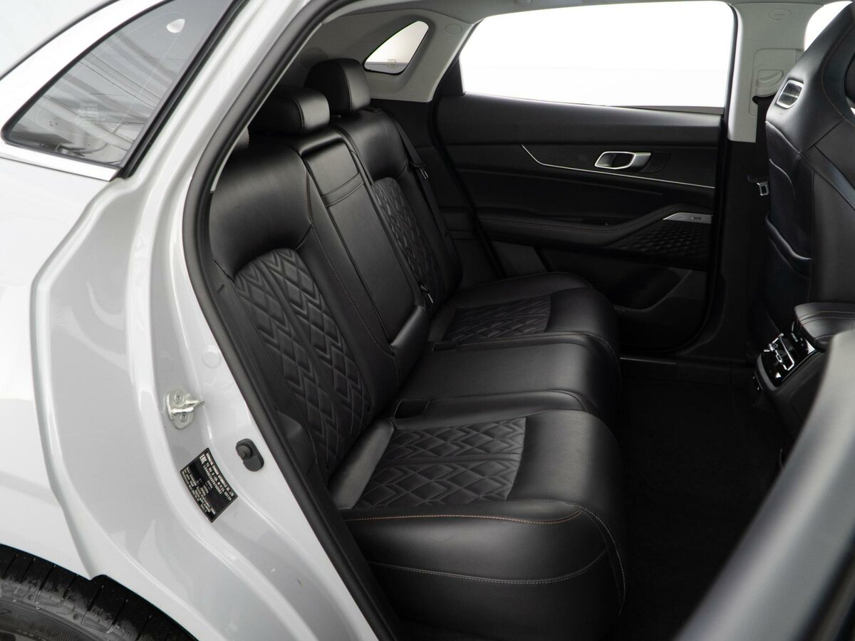 Б/У Чанган УНИ-К 2023 года. Фото: #5