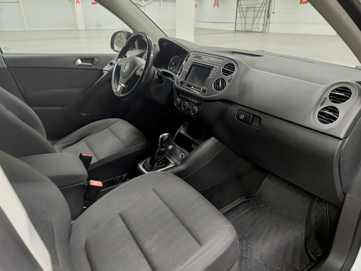 Б/У Фольксваген Тигуан 2016 года. Фото: #10