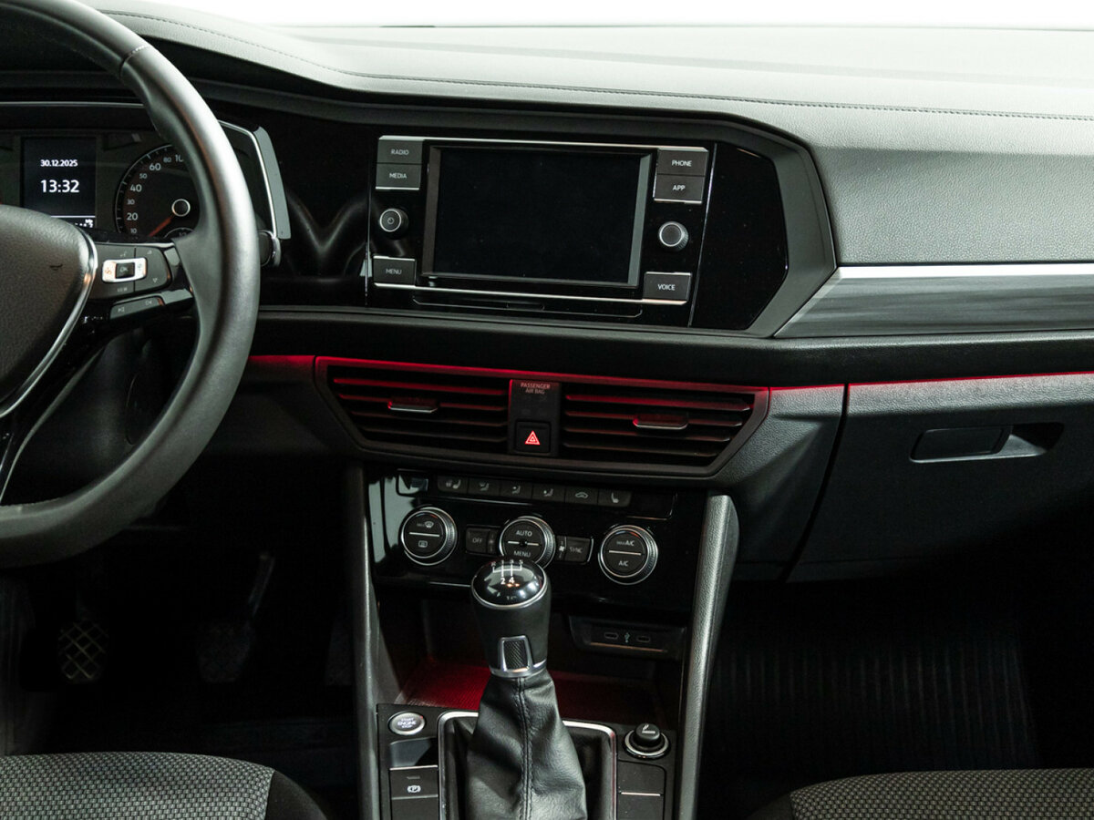 Б/У Фольксваген Джетта 2020 года. Фото: #13