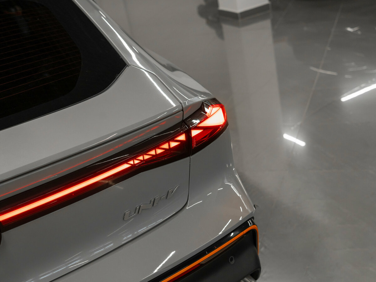 Б/У Чанган УНИ-В 2023 года. Фото: #22