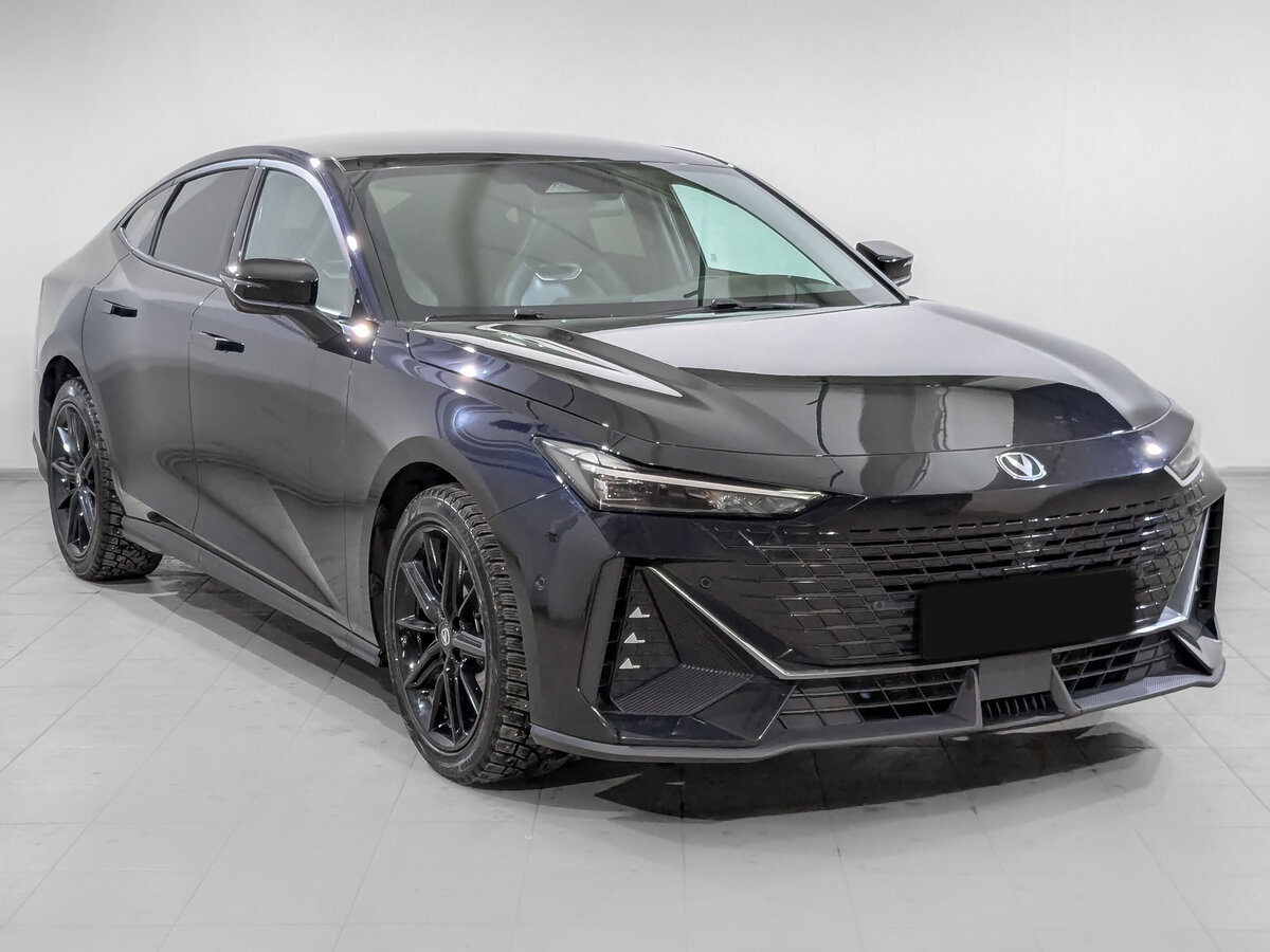 Б/У Чанган УНИ-В 2023 года. Фото: #2