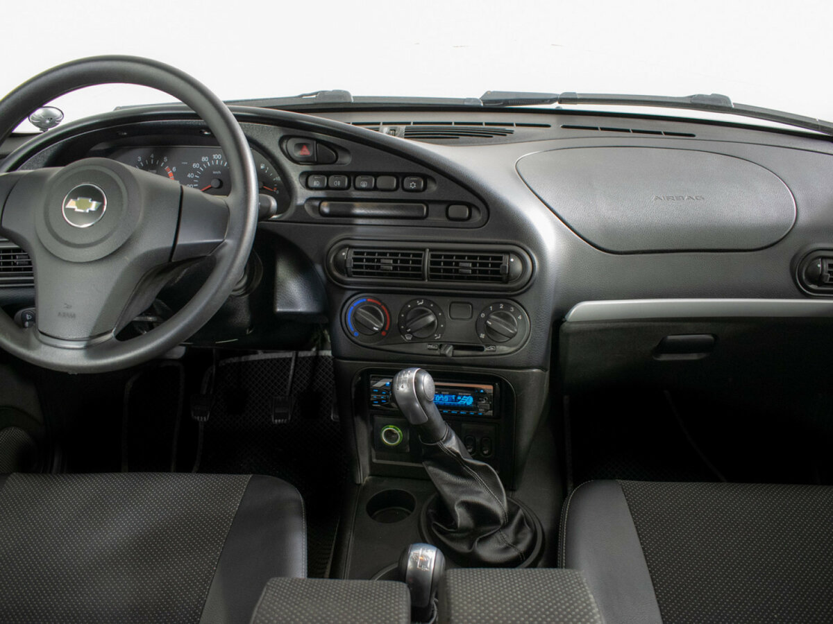 Б/У Шевроле Нива 2012 года. Фото: #8